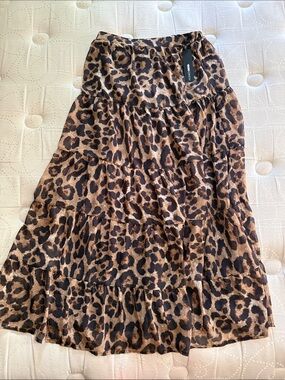 NWT Leopard Print Tiered Midi Skirt (XS)